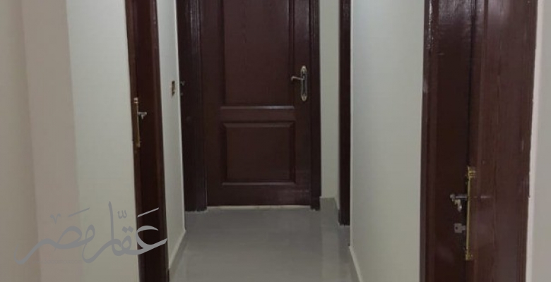 شقة تصلح سكنى او ادارى بموقع حيوى بالسادس من اكتوبر