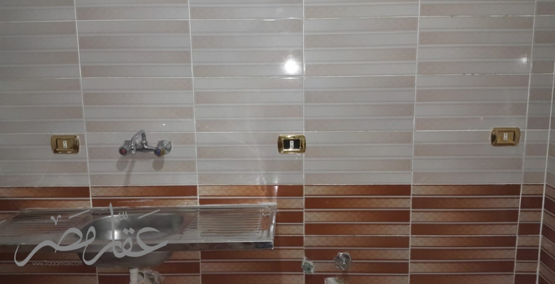 شقة تصلح سكنى او ادارى بموقع حيوى بالسادس من اكتوبر