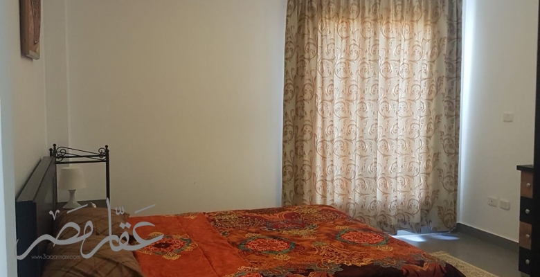 شاليه بجنينة وحمام سباحة بموقع متميز جدا بامواج سيدى عبد الرحمن