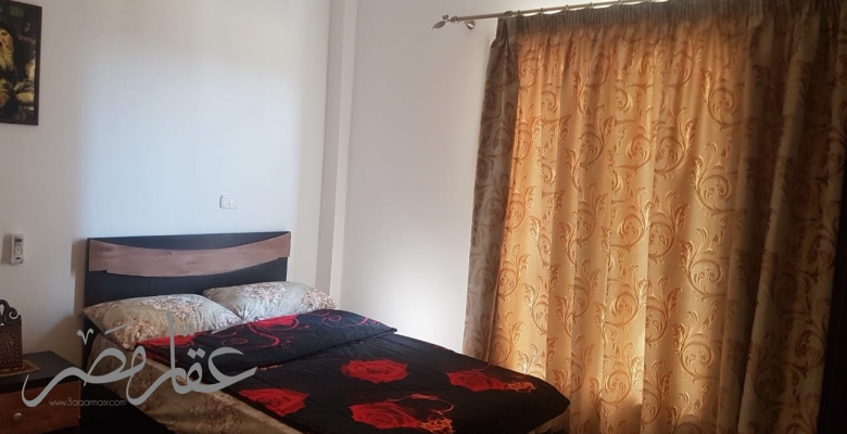 شاليه بجنينة وحمام سباحة بموقع متميز جدا بامواج سيدى عبد الرحمن