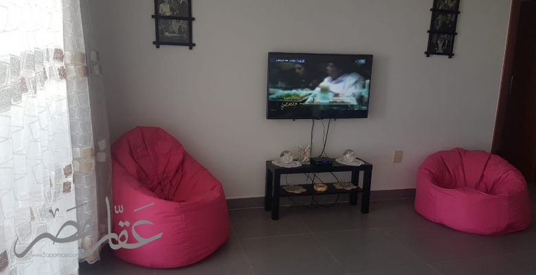 شاليه بجنينة وحمام سباحة بموقع متميز جدا بامواج سيدى عبد الرحمن