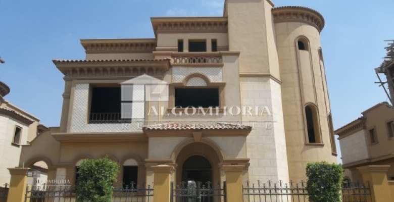 Villa 783.00 for sale M2 in Cairo, Tagamoa El Khames
