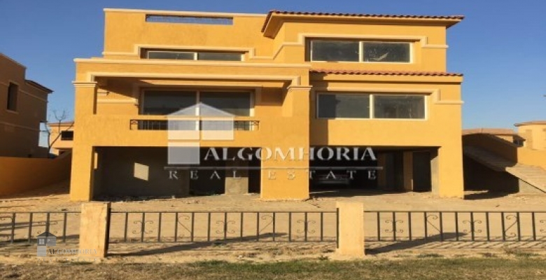 Villa 610.00 for sale M2 in Cairo, Tagamoa El Khames