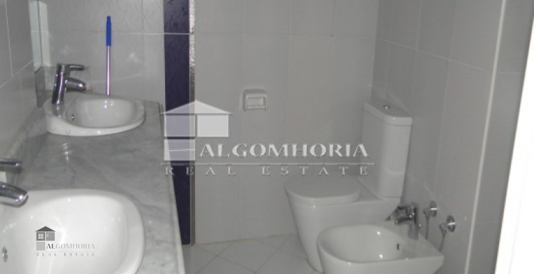 Villa 600.00 for sale M2 in Giza, 6th of october