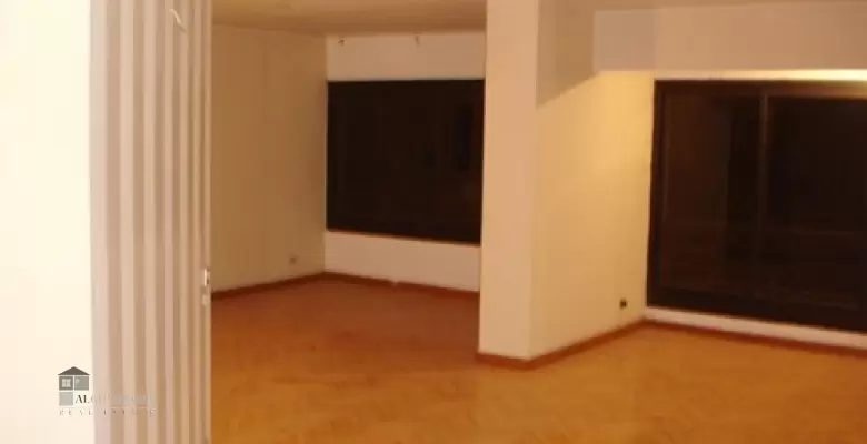 Unfurnished Apartment for rent 240.00 M2 in Giza, Mohandeseen