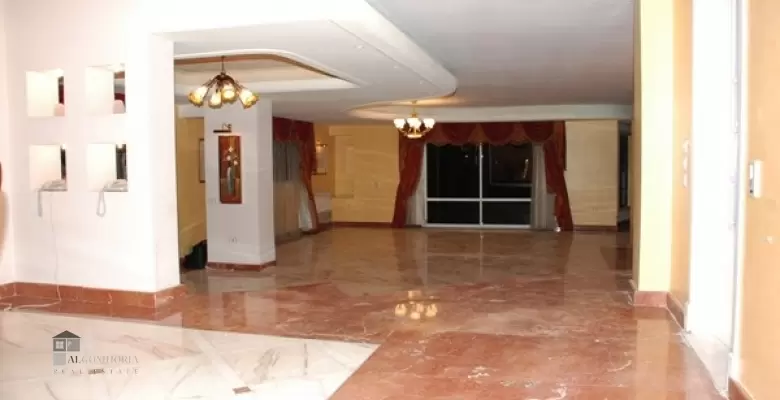 Unfurnished Apartment for rent 320.00 M2 in Cairo, Maadi