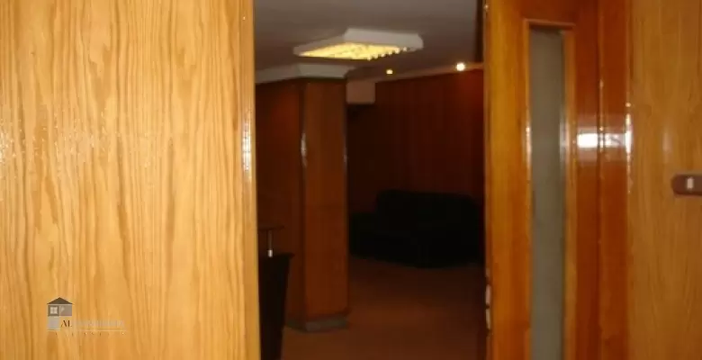 مكتب اداري دور اول للايجار بالمهندسين