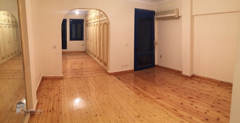 شقة بموقع متميز بمدينة نصر