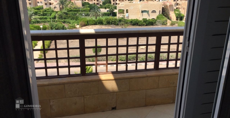 شاليه للبيع بموقع متميز بمارينا