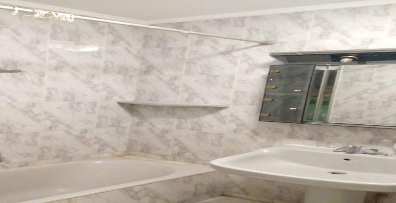 شقة للبيع بالمهندسين تطل علي شارع جامعة الدول 