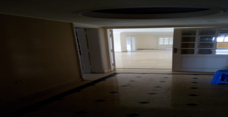 شقة للبيع بالمهندسين تطل علي شارع جامعة الدول 