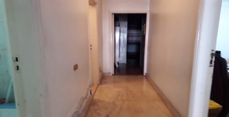 شقه للبيع تطل علي النيل -  بالزمالك - Apartment for sale overlooking the Nile - in Zamalek.