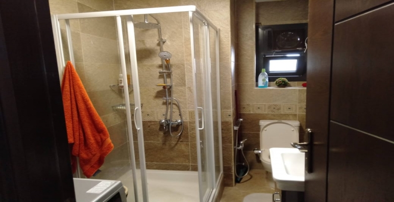 شقه للبيع بحي راقي ف المعادي