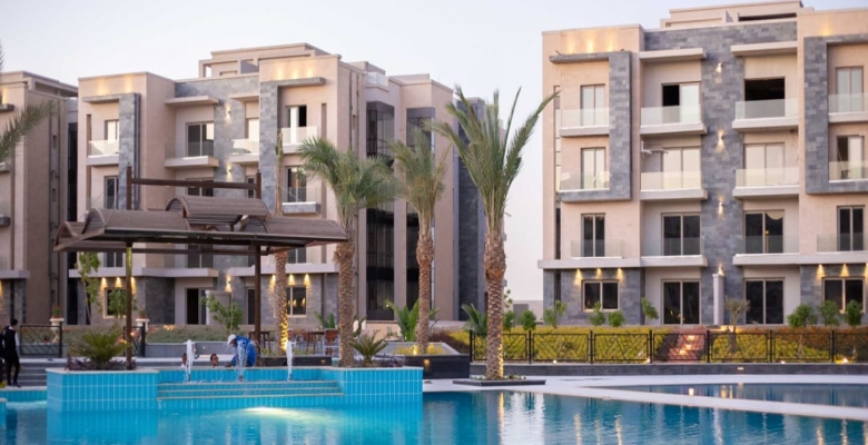 بفيو مميز شقة بجاردن استلام فورى فى كمبوند بالتجمع الخامس