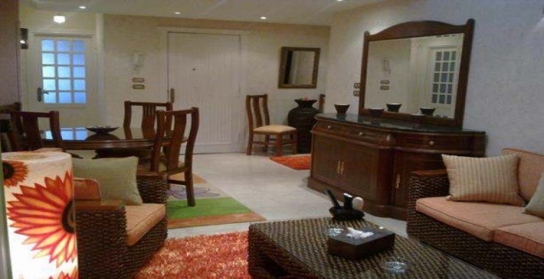 للبيع  استديو مفروش بشارع متفرع من شهاب بالمهندسين 