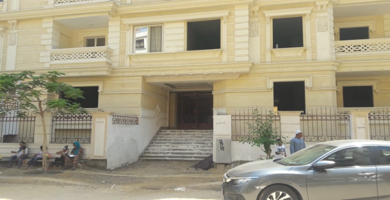 شقه بأفضل مناطق المقطم ( الدبلوماسيين )