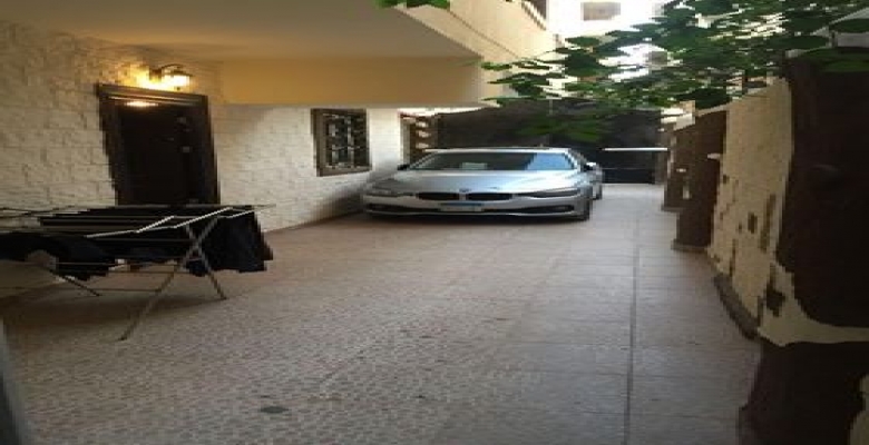 فيلا 250متر أرضي بحديقة بالمنطقة (أ)