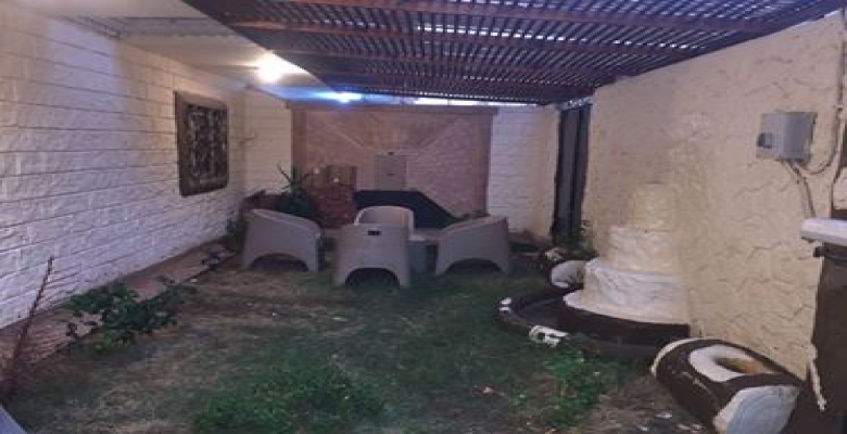 فيلا 250متر أرضي بحديقة بالمنطقة (أ)