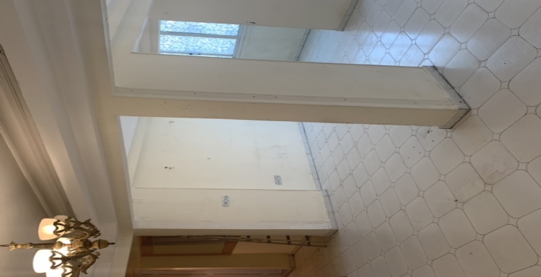 فرصه حقيقية بأرقي موقع بالكوربه خلف الاتحادية بالأول فوق الأرضي ١٧٠ م٢ مسجله بحصه بالارض بحريه ٣ مقفول و ريسبشن ٣ قطع