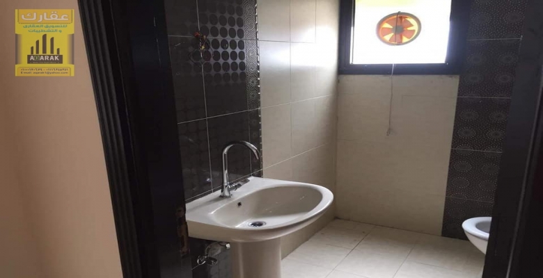 شقة لقطه للبيع تشطيب سوبر لوكس 182 م بموقع مميز جدااا في حي الاشجار( امام دريم لاند )