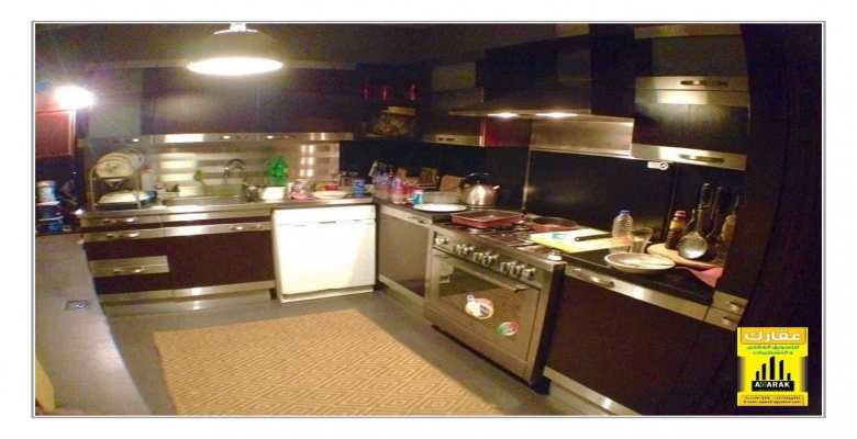 للبيع في كمبوند حي الأشجار شقة 209 متر دور ثاني 3 غرف نوم + 3 حمام + ريسبشن 4 قطع + مطبخ كبير + غرفة خزين تشطيب سوبر لوكس إستلام فوري من المالك . كمبوند حي الأشجار أمام دريم بارك ودريم لاند وقريب جدا من جامعة زويل ومدينة الإنتاج الإعلامي ومول مصر وقريب من