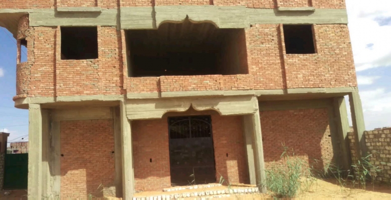 فيلا دورين440متر مباني 195متر صافي والباقي جنينة