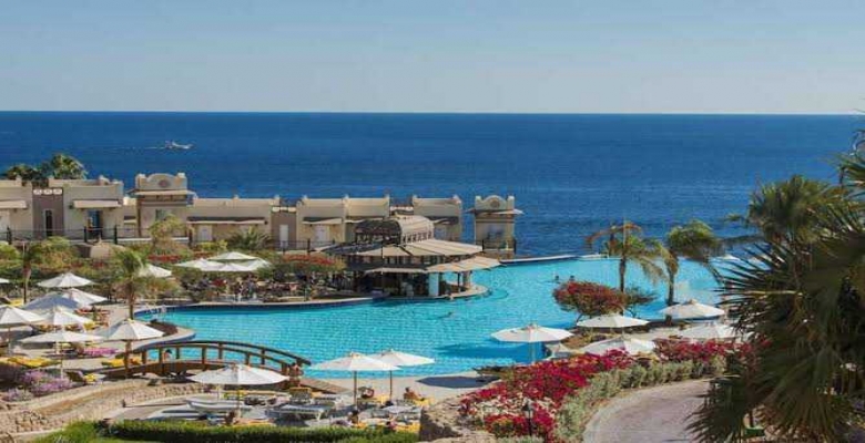 شاليه ري سيل في بالم بيتش علي البحر ارض بجنينة 3 غرف مطلوب 810 الف فقط امام حمام السباحة و الاكوا بارك