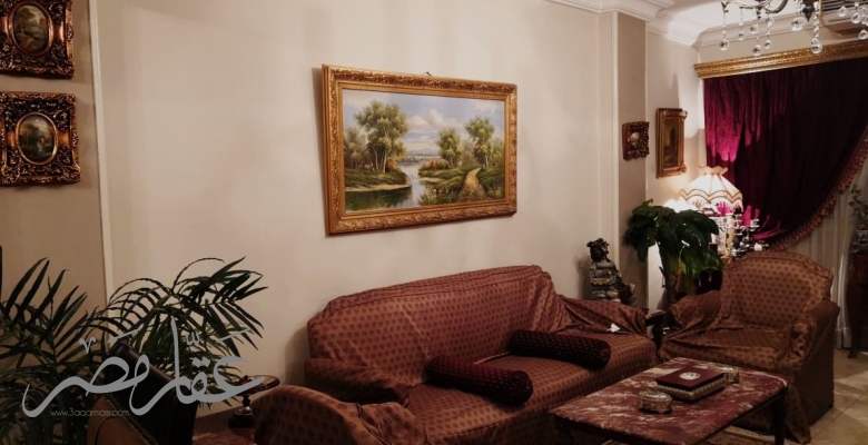 شقة الترا سوبر لوكس للبيع بموقع حيوى بالهرم 