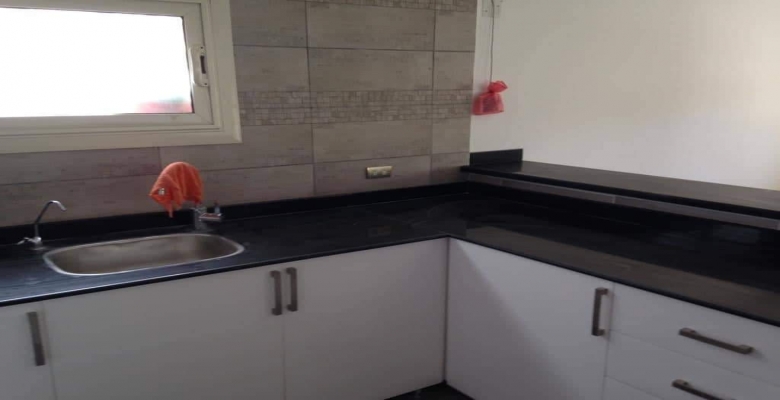 فيلا بفيو حديقة امامية وخلفية للبيع بمدينتى بسعر مغرى 