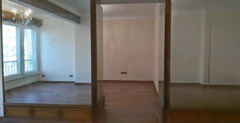 دوبلكس يرى النيل الترا سوبر لوكس بالجيزة