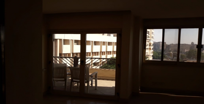 شقة 370 متر للبيع بافضل شوارع الزمالك