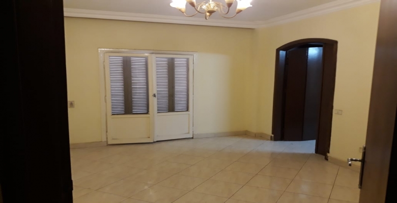 شقة 370 متر للبيع بافضل شوارع الزمالك