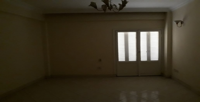 شقة 370 متر للبيع بافضل شوارع الزمالك