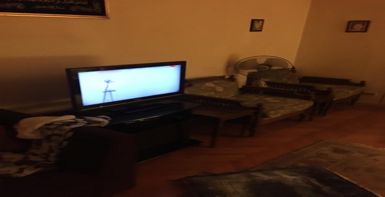 شقة للايجار المفروش بشارع مصدق تشطيب سوبر لوكس