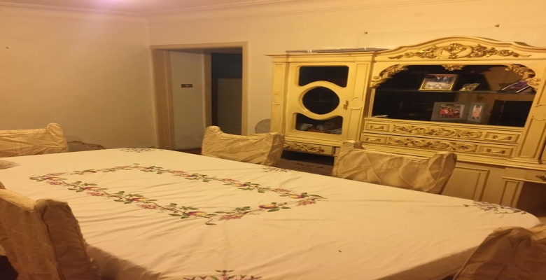 شقة للايجار المفروش بشارع مصدق تشطيب سوبر لوكس