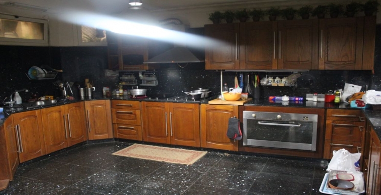 للبيع فيلا مستقله  بموقع مميز لا مثيل له أحلي فيو علي البحيره ولاند سكيب بالتجمع الخامس