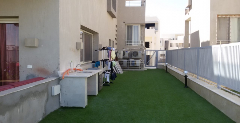 شاليه للبيع بهاسيندا باى بحديقة خاصة 200 متر