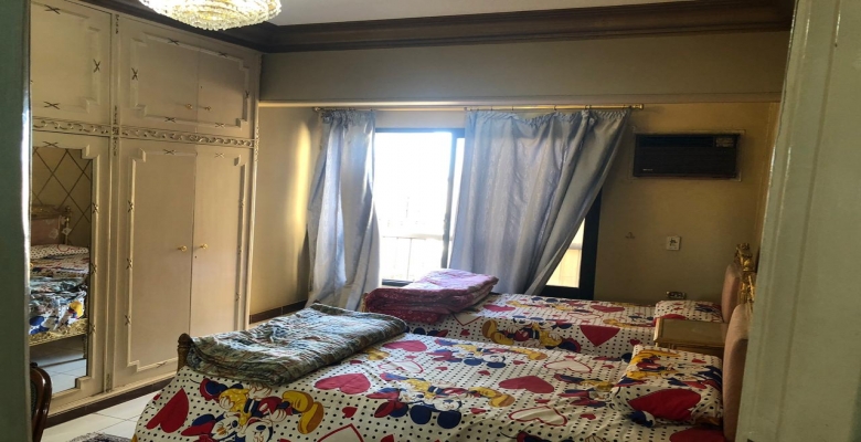 شقة مفروشة للبيع - الزمالك تطل علي لنيل