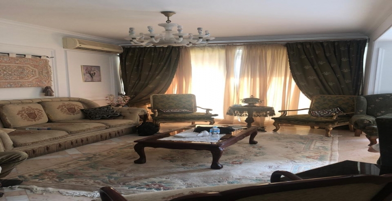 شقة للايجار مفروشة فرش حديث اطلالة علي النيل من كل الجوانب  تشطيب الترا سوبر لوكس في برج  ام كلثوم  .ابو الفدا الزمالك