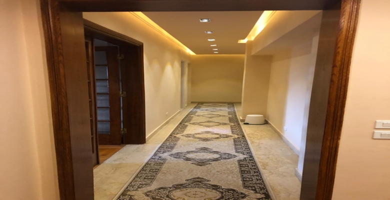 شقه للبيع بميدان لبنان بالفرش