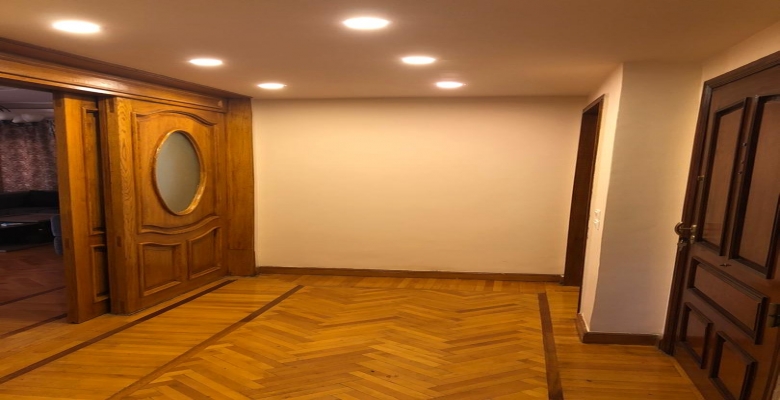 شقه للبيع بميدان لبنان بالفرش