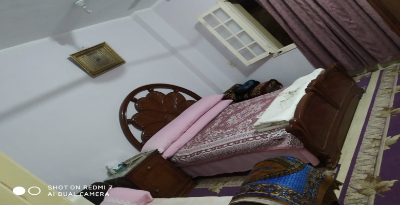 شقه للبيع بالحي الخمس 6 اكتوبر بفرش الريسبشن فقط