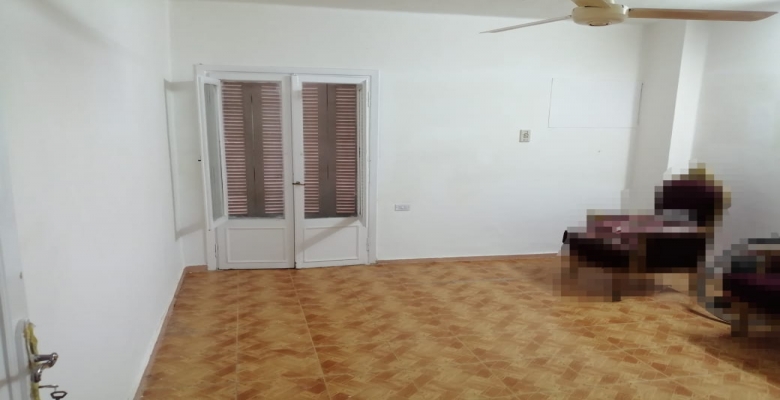 شقه للبيع بالدقى بشارع الزهراء