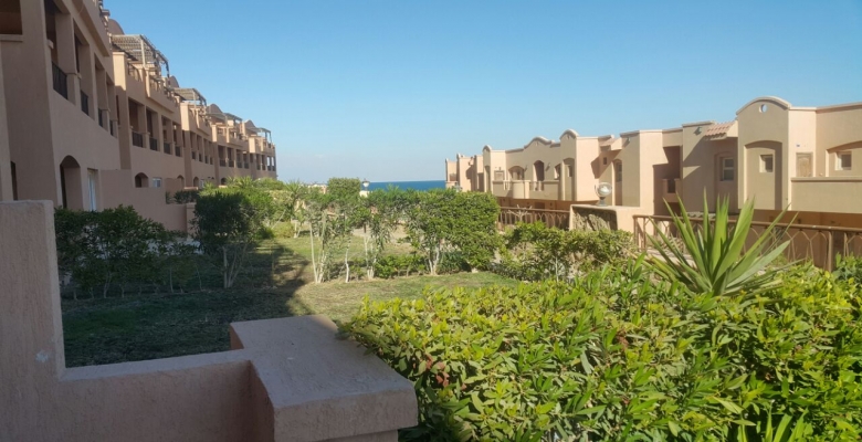 شاليه للبيع العين السخنة - قرية امباير ريزورت