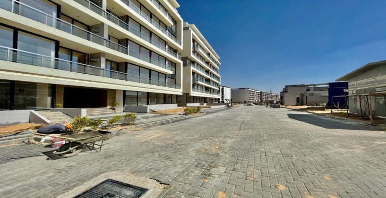 شقة دوبلكس للإيجار - بالسادس من أكتوبر - كمبوند ليك فروفت