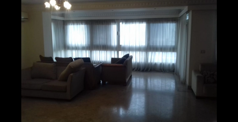 شقة للبيع او الايجار بالزمالك - شارع المعهد المصرفي