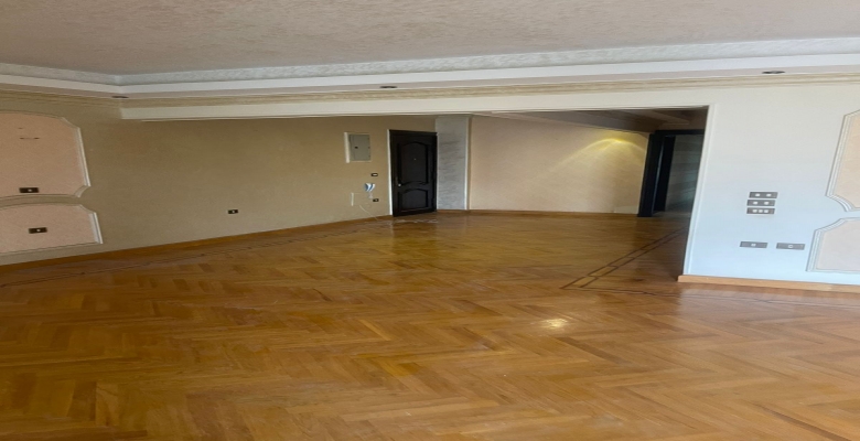 شقه للبيع فى الشيخ زايد