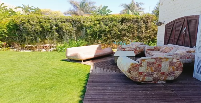 فيلا للأيجار فى مارينا (الساحل الشمالى ) / Villa for rent in Marina (North Coast)