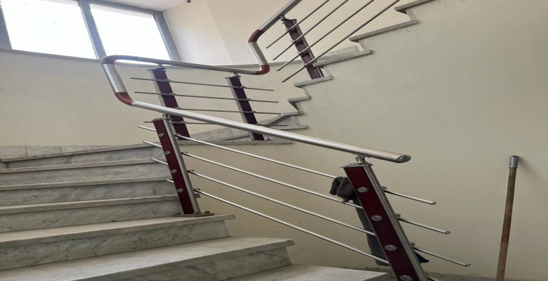 مقر بنك سابق -امام جنينة الاسماك في الزمالك /  Former bank headquarters located in front of the Fish Garden in Zamalek