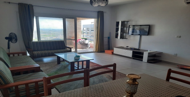 شاليه للايجار بقرية امواج الساحل الشمالي / Chalet for rent in Amwaj North Coast